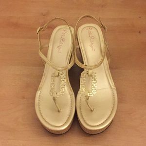 Lilly Pulitzer Gold Wedges sz. 9
